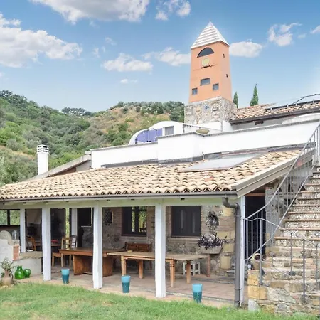 7 Bedroom Amazing Home In Petrizzi Petrizzi