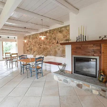 7 Bedroom Amazing Home In Petrizzi Casa vacanze Petrizzi