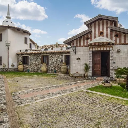 7 Bedroom Amazing Home In Petrizzi Petrizzi