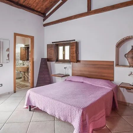 7 Bedroom Amazing Home In Petrizzi Petrizzi