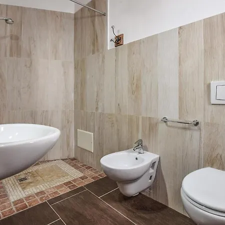 7 Bedroom Amazing Home In Petrizzi Petrizzi